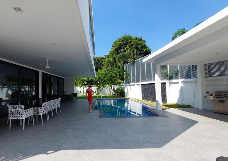 House 3 - 
