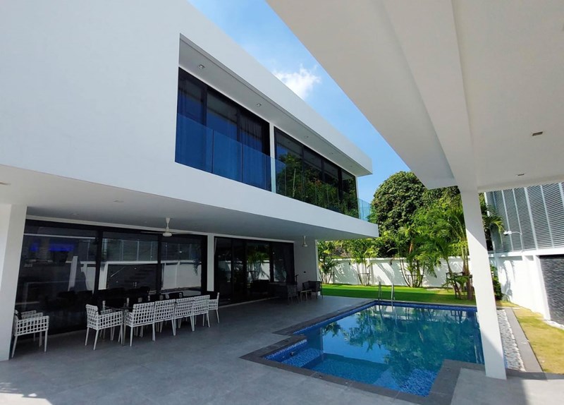 House 3 - 