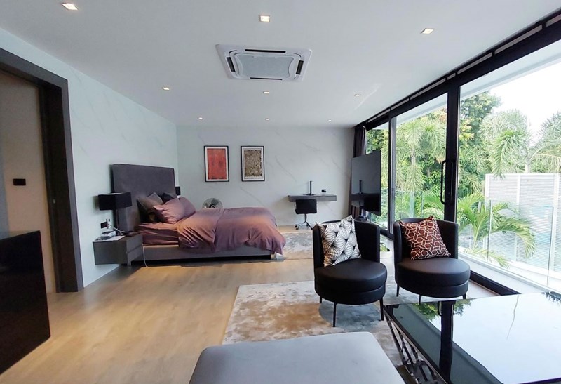 House 3 - 