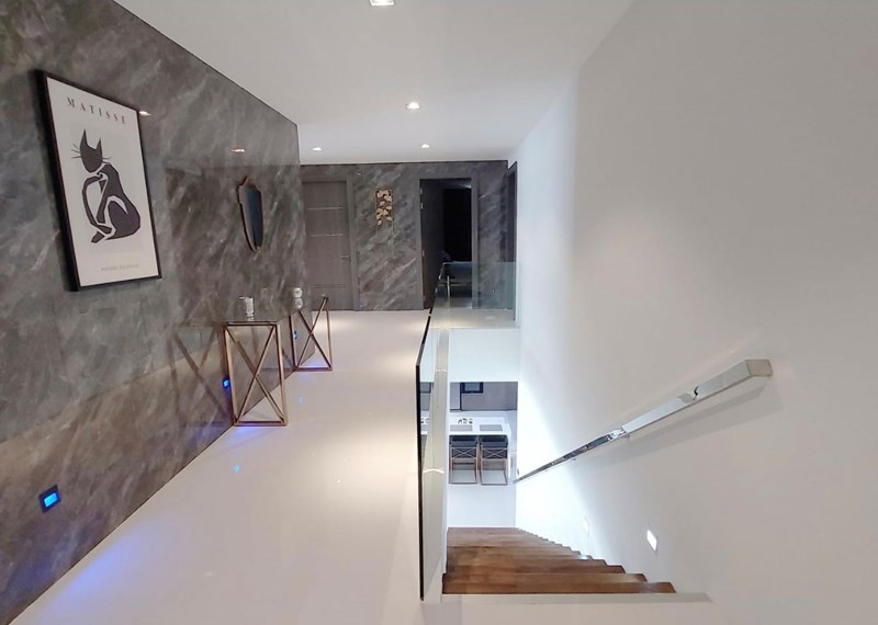 House 3 - 
