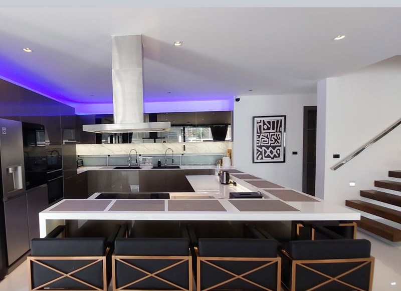 House 3 - 