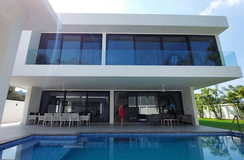 House 3 - 