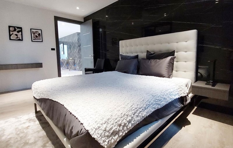 House 3 - 