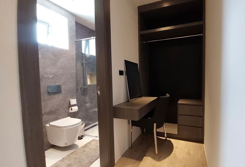 House 3 - 