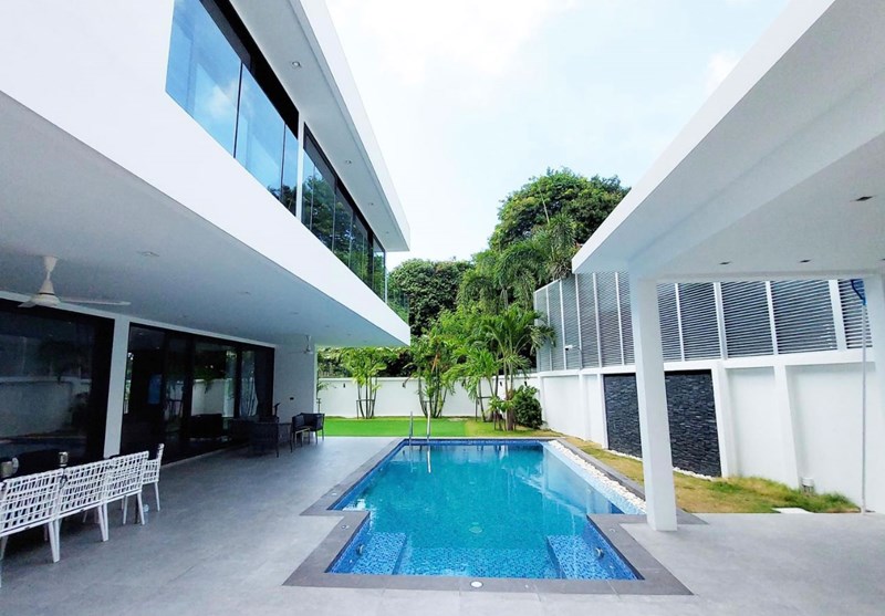 House 3 - 